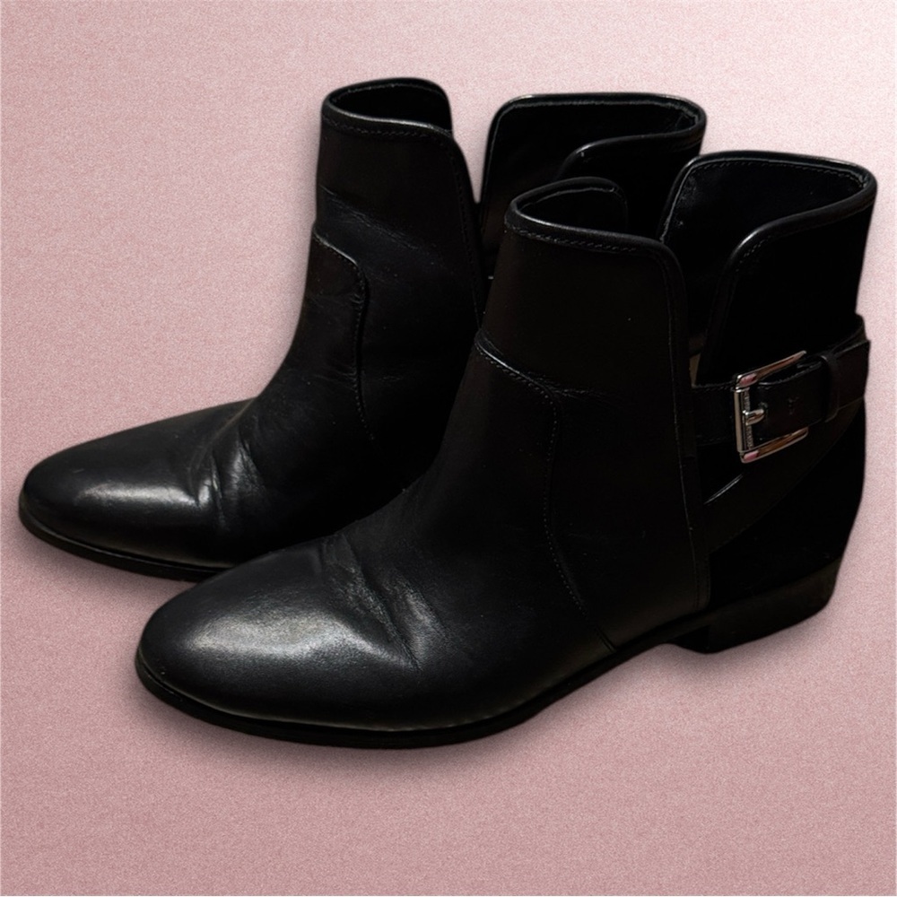 EUC! Michael Kors Salem Leather & Suede Buckle Ankle Boots Black sz 7.5